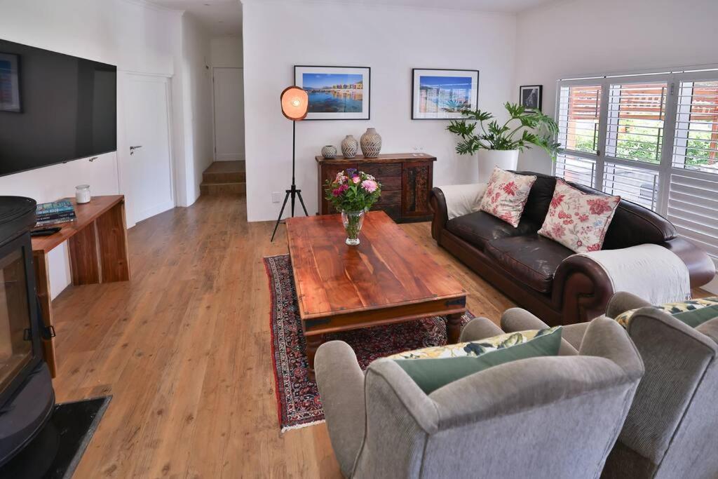 Garten Wohnung Mit Pool, 2 Schlafzimmer Kapstaden Exteriör bild