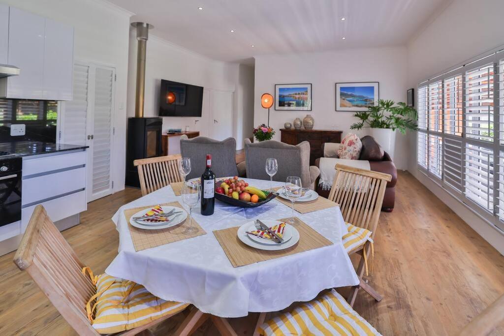 Garten Wohnung Mit Pool, 2 Schlafzimmer Kapstaden Exteriör bild